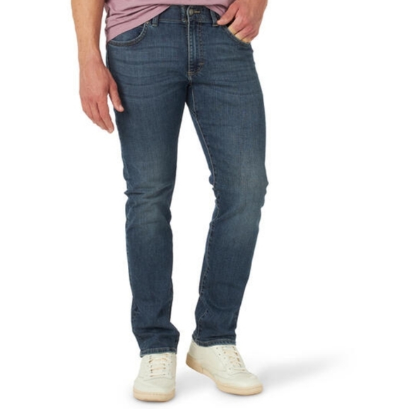 extreme motion slim straight leg jeans